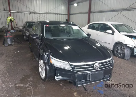 2018 Volkswagen Passat 2.0T Se z USA, uszkodzony, nr VIN 1VWBA7A38JC032988
